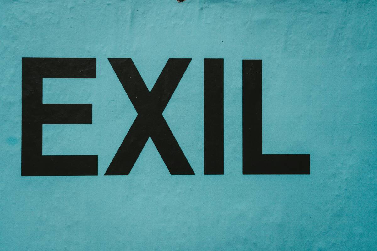 How to Handle Extortion: 7 Proven Steps to Avoid Catastrophic Mistakes